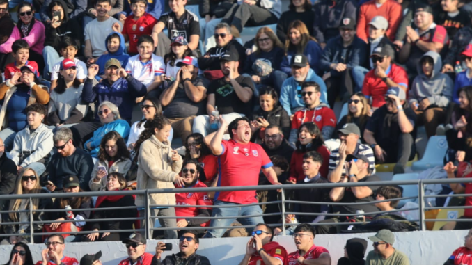 El hincha chileno que lideró la barra en el Cóndores - Bélgica